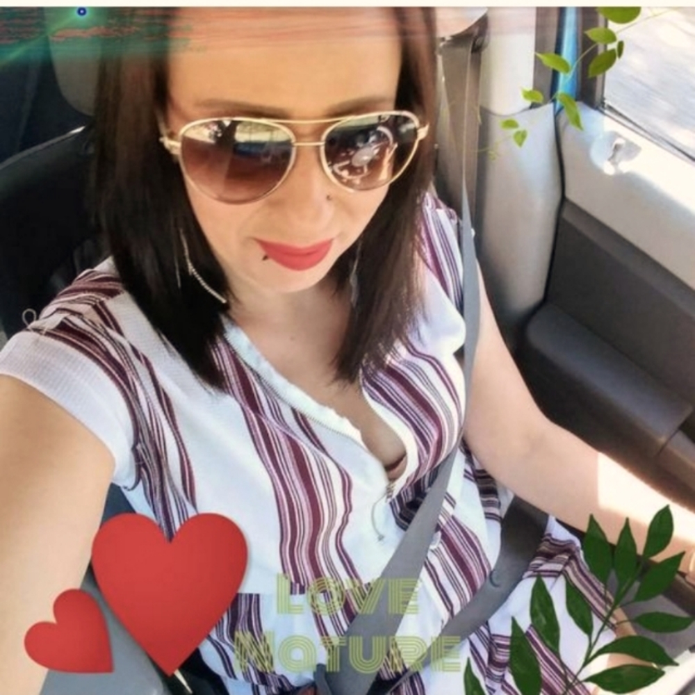 Meet your Posher, Alisha